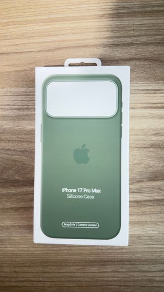 Funda Silicona iPhone 14 Pro Max Verde Oliva