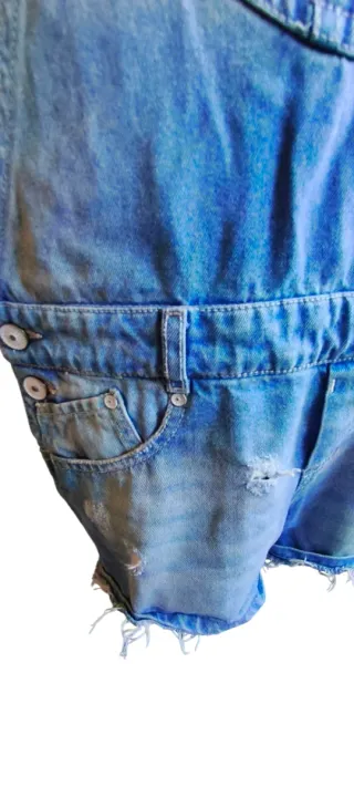 Peto Vaquero Corto Bershka
