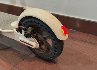 Patinete Eléctrico Xiaomi M365 con 2 usos.