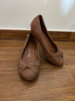 Manoletinas tacón marrón