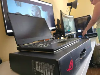 Portátil Asus Rog Strix G15 NVIDIA 2060RTX I7