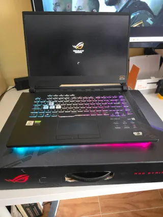Portátil Asus Rog Strix G15 NVIDIA 2060RTX I7