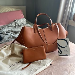 Mala de mulher da marca Polène cyme camel grande