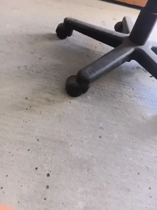 Silla de oficina ergonómica azul