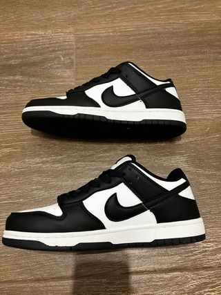 Zapatillas Nike Dunk Low Blancas y Negras num 40