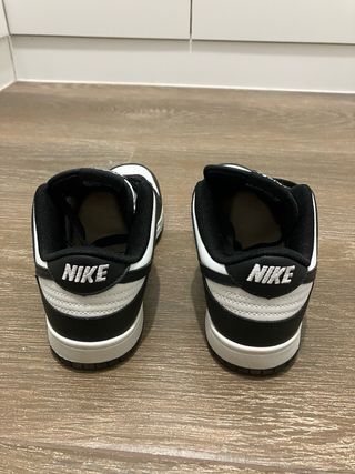 Zapatillas Nike Dunk Low Blancas y Negras num 40