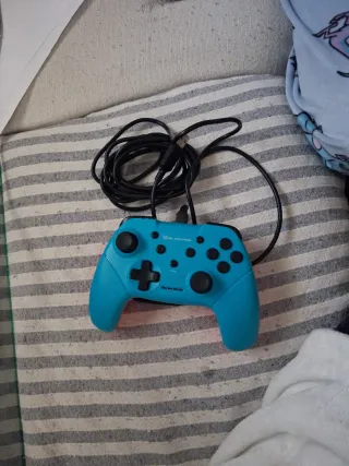 Mando Nintendo Pro Controller Wired Azul