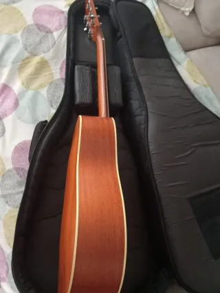 Guitarra Acústica Casi Nueva + Funda