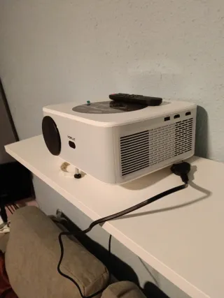 Proyector HORLAT Blanco y Negro