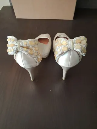 Zapatos de fiesta/novia dorados talla 40