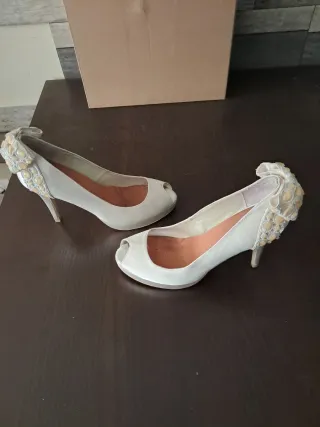 Zapatos de fiesta/novia dorados talla 40