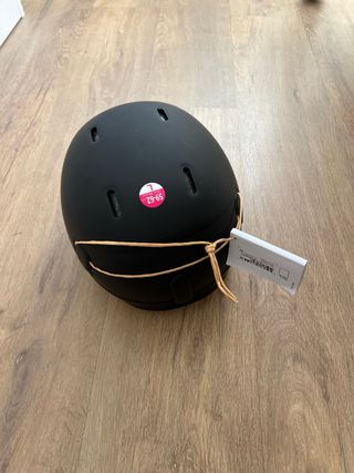 Casco de esquí negro con visera Escucho ofertas!