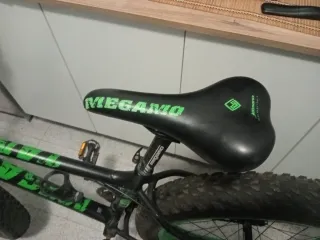 Bicicleta Fat Bike Negra y Verde