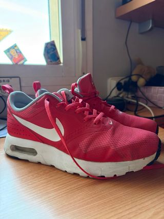 Zapatillas Nike Air Max Rojas pero mas anaranjadas