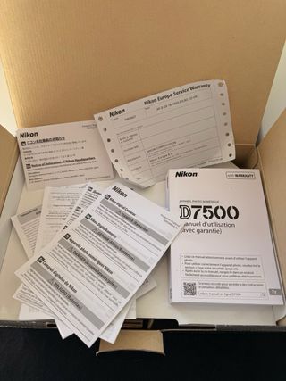 Nikon D7500+Objetivo 18-140VR Kit NUEVA A ESTRENAR