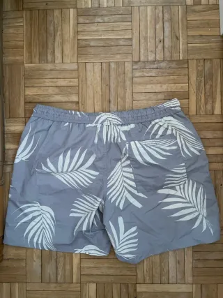 Bañador gris estampado hojas