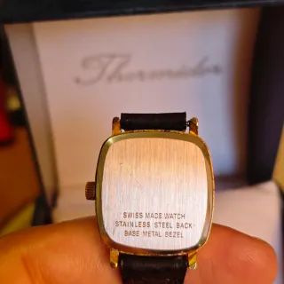 Reloj Thermidor Mujer Dorado y Negro