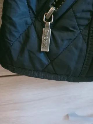 Chaqueta Barbour acolchada negra