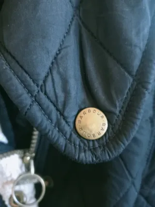 Chaqueta Barbour acolchada negra