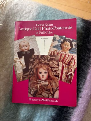 Libro Postales Antiguas Muñecas Helen Nolan