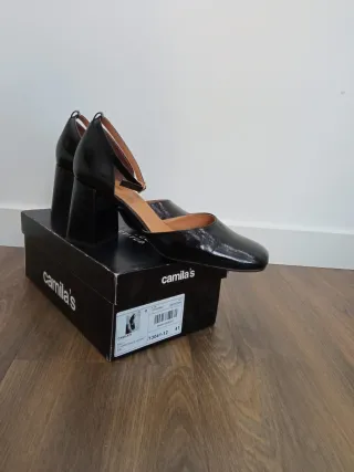 Zapatos de tacón Camila's negros