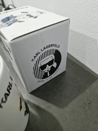 Caneca Karl Lagerfeld com Gato