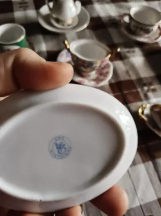 Lotto di porcellana in miniatura