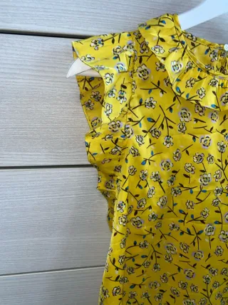 Blusa Sfera floral amarilla M