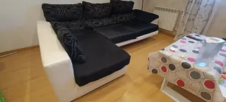 Sofá Chaise Longue Negro y Blanco
