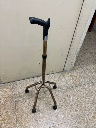 Bastón de aluminio de cuatro patas ortopedia