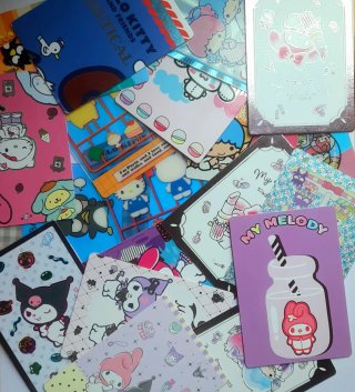 Cartas Hello Kitty y Amigos Panini
