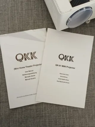 Mini proyector QKK QK-01 Home Cinema