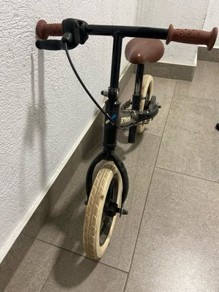 Bicicleta B'twin sin pedales