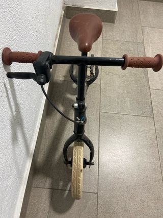 Bicicleta B'twin sin pedales
