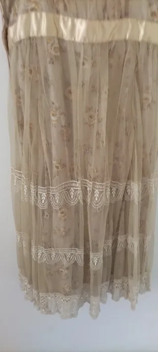 Vestido beige de doble capa Cintura estilo imperio