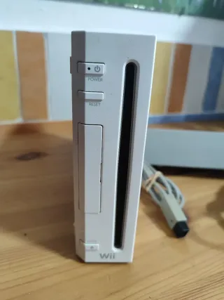 Nintendo Wii Blanca + Cable Alimentación