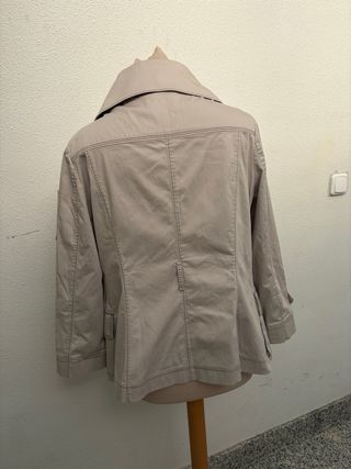 Cazadora Adolfo Dominguez Beige