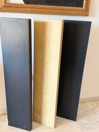 Estanterías flotantes Ikea madera y negro
