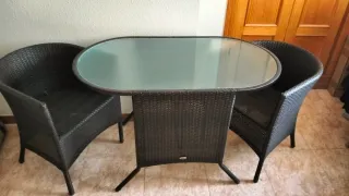 Mesa y 2 Sillas Exterior Ratán Cristal