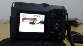 Cámara  fotografica digital  Zoom OPT 6x