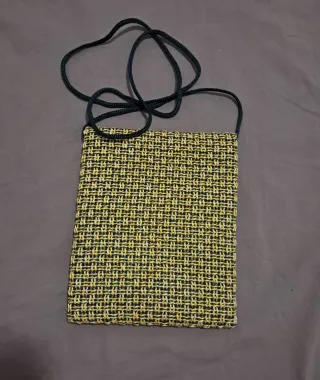 Bolsito rafia bordado NUEVO