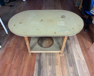 Mesa de camilla ovalada con cristal