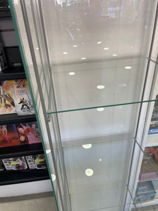 Vitrina expositora de cristal. (x5)