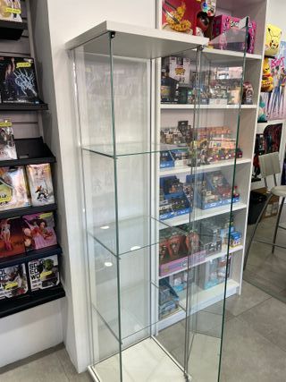 Vitrina expositora de cristal. (x5)