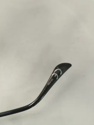 Gafas de sol aviador doradas y verdes