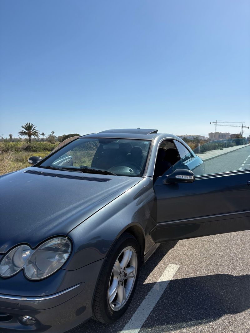 Mercedes-Benz  CLK 2006 - foto 1