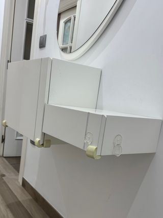 Mueble de entrada blanco