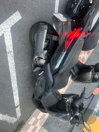 Yamaha XMAX 125 Negra/Gris