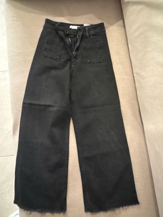 2 Pantalones cortos y 1 largo