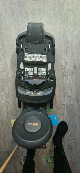 Seggiolino auto Besafe + base Isofix